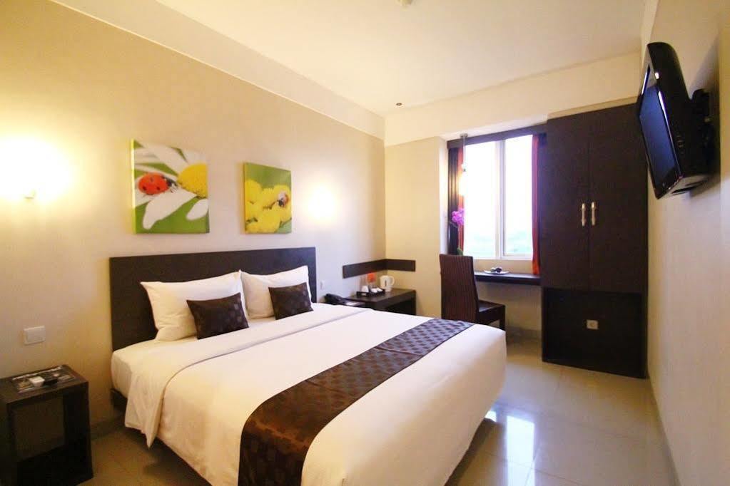 Solaris Hotel Malang Eksteriør bilde